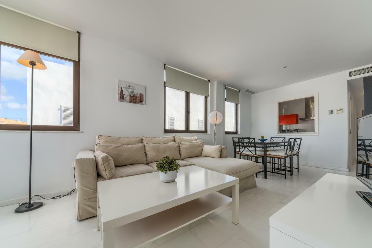 Apartamentos Villas Flamenco Rentals コニル・デ・ラ・フロンテラ エクステリア 写真