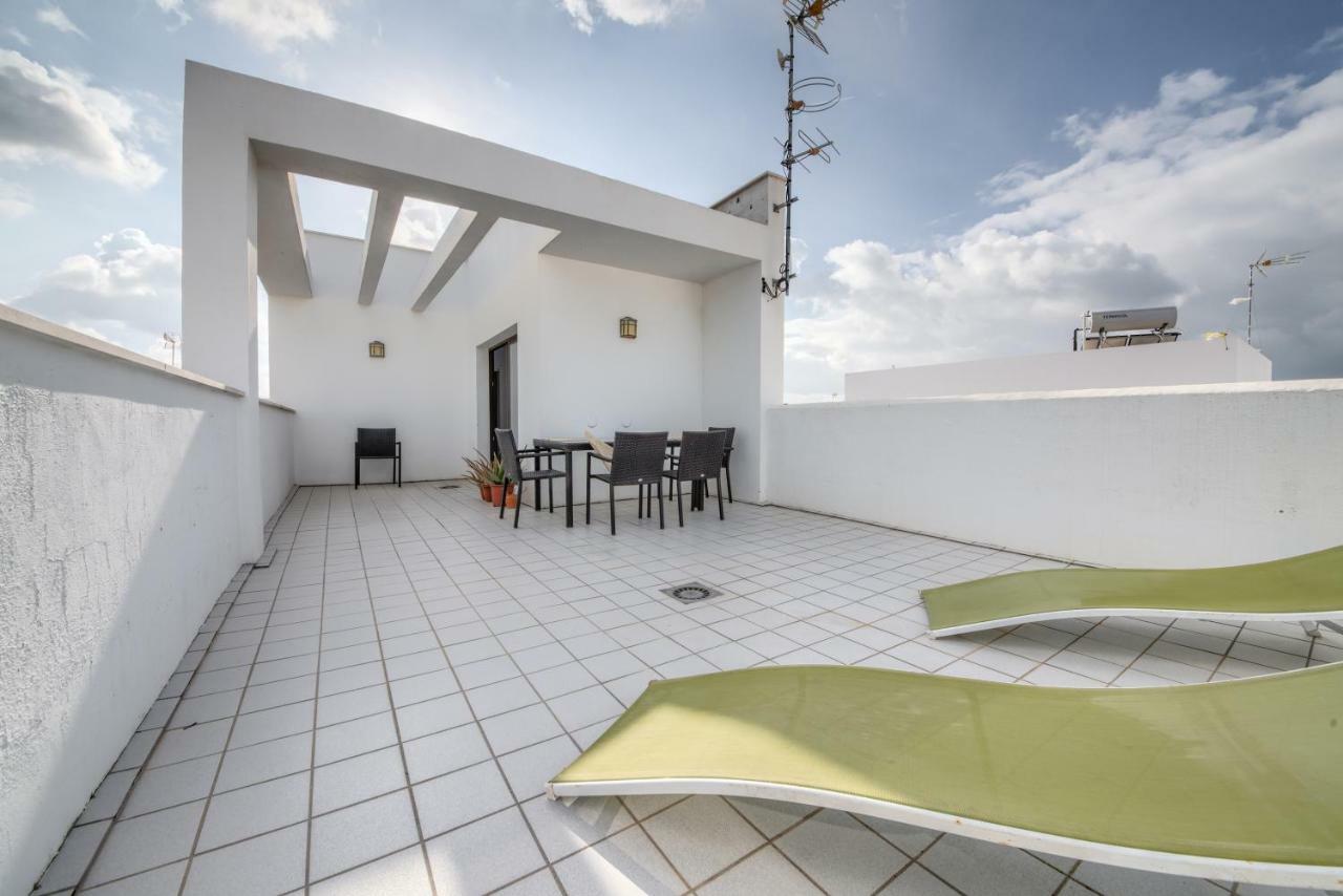 Apartamentos Villas Flamenco Rentals コニル・デ・ラ・フロンテラ エクステリア 写真