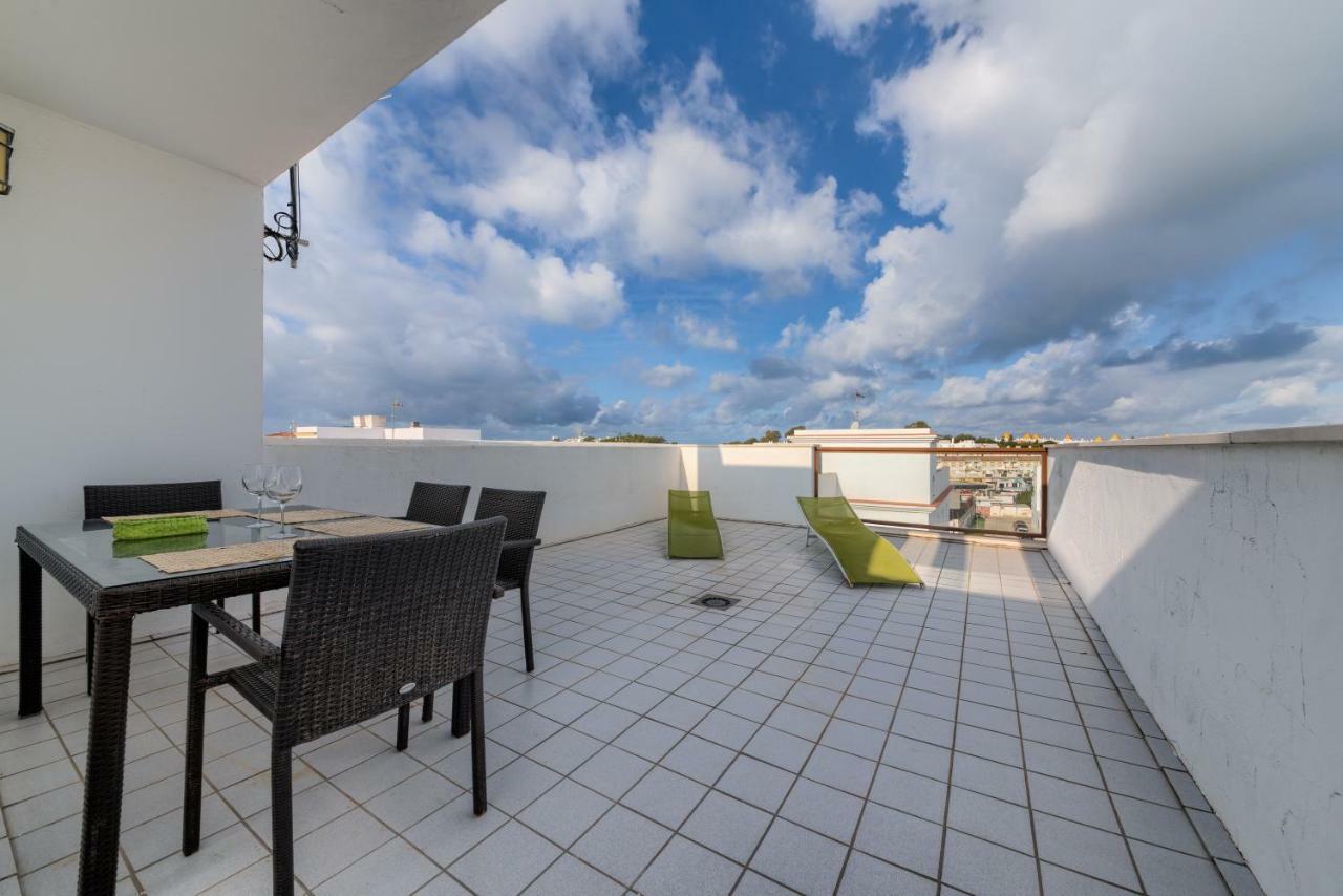 Apartamentos Villas Flamenco Rentals コニル・デ・ラ・フロンテラ エクステリア 写真