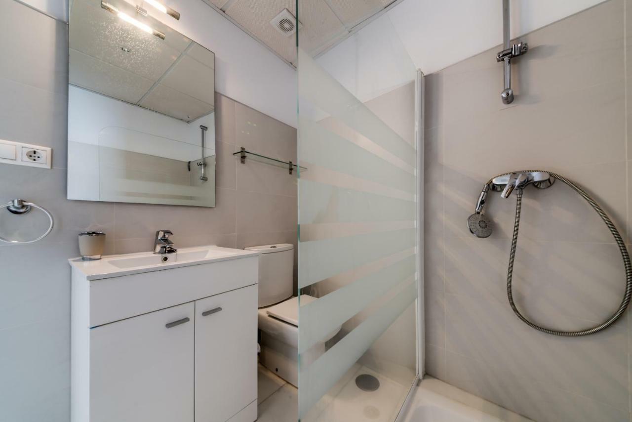 Apartamentos Villas Flamenco Rentals コニル・デ・ラ・フロンテラ エクステリア 写真