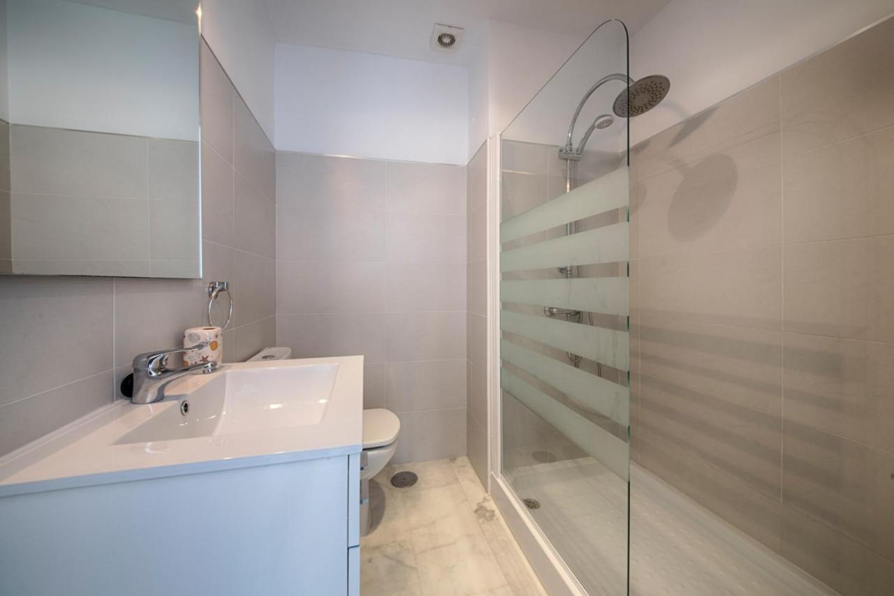 Apartamentos Villas Flamenco Rentals コニル・デ・ラ・フロンテラ エクステリア 写真