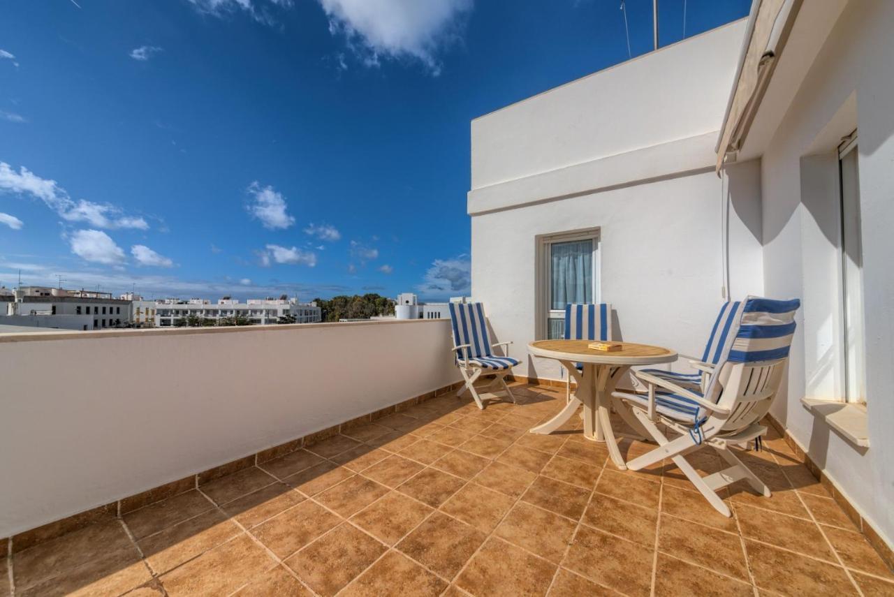 Apartamentos Villas Flamenco Rentals コニル・デ・ラ・フロンテラ エクステリア 写真